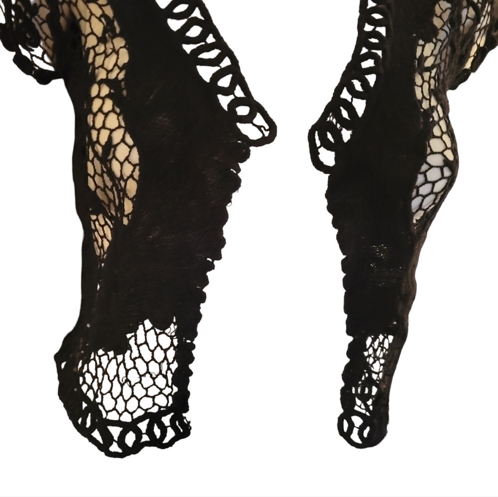 Goth Izzy Crochet Bolero Black S